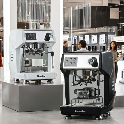 Macchina da caffè espresso commerciale con funzione di consumo diretto con tutti gli accessori