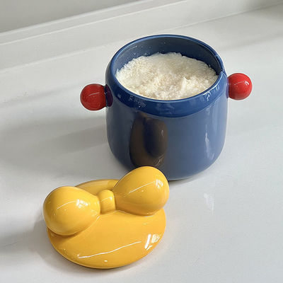 Funzionale porcellino in ceramica per la conservazione in cucina e contenitore di spezie stampate