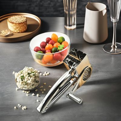 Home Cucina Grater di formaggio con tamburi intercambiabili Tagliatrice manuale in acciaio inossidabile