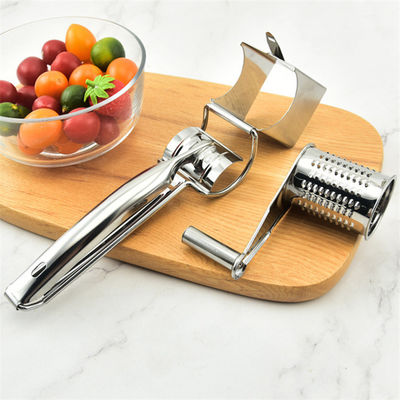 Gratter rotativo in rame di tipo metallico per la facile triturazione di formaggio e noci nelle cucine domestiche