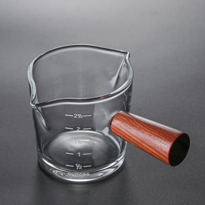 Vaso di misura a alto borosilicato in stile tazza utensili di sicurezza a microonde con maniglia in legno