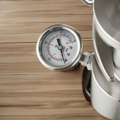 Caffettiera casalinga con logo laser nero Espresso Barista Strumenti e manometro