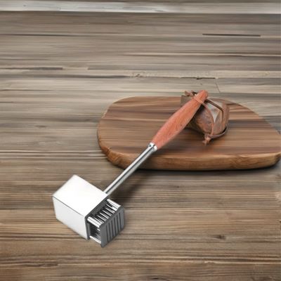 Confezionato in acciaio inossidabile con 36 lame