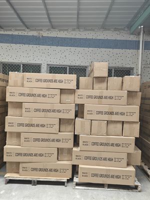 Scatola da caffè in plastica ABS con utensili in ceramica e metallo