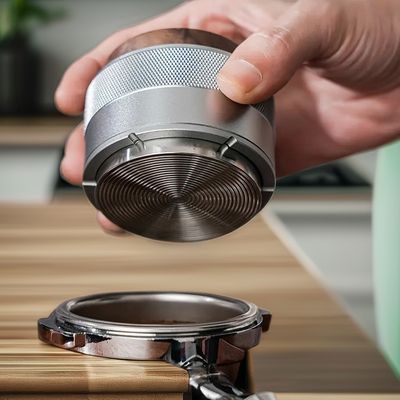 51mm 53mm 58mm Dispensatore di calibro per caffè ecologico Acciaio inossidabile Barista utensili Copertura in legno