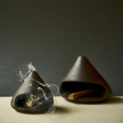 Mini porta bruciatore di incenso per la decorazione domestica in metallo con design in ceramica con retrocesso di bastone