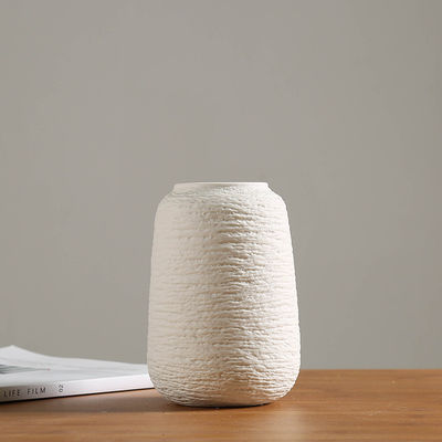 Vaso in ceramica antica di colore moderno per decorazioni di nozze di casa di designer eleganti