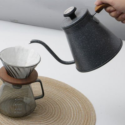 Set per la preparazione del caffè con bollitore in acciaio inossidabile in design moderno