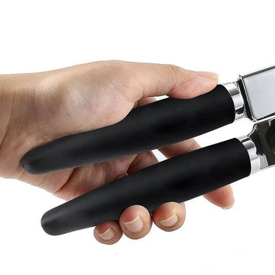 Apribottiglie di birra in acciaio inossidabile manuale con bordo liscio sicuro e design in metallo piatto
