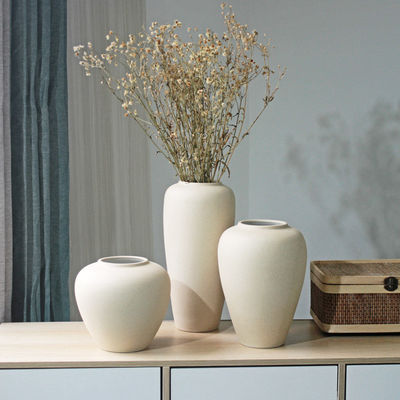 Vaso ceramico bianco di lusso unico in stile postmoderno