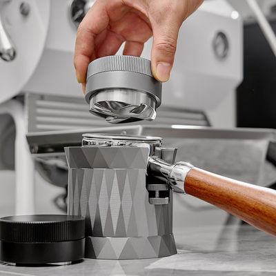 Quattro lame in acciaio inossidabile polvere martello per barista in materiale di legno caffè 58mm