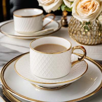200 ml di tazza e piatto in ceramica bianca nordica di lusso