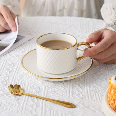 Confezionato in scatola Luxury White Tea Set con eleganti tazze di bambù e moderne tazze di ceramica