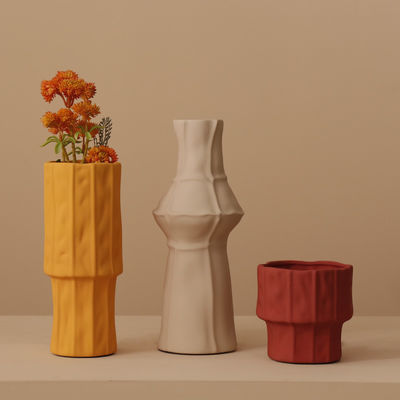 Vaso ceramico in vetro a forma speciale in un design moderno e elegante per matrimoni e case