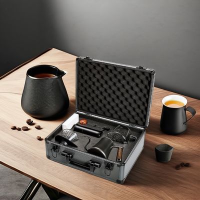 Scatola regalo inclusa Set caffè in ceramica Kit moderno di preparazione a mano in design minimalista