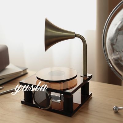 Ornamento da scrivania Art Deco Elegant Ash Crystal Retro Record Player con disegno astratto inciso