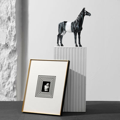 Colore personalizzato Moderne sculture di animali nordiche Art Deco per la decorazione di studio di ufficio