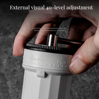 Impostazioni regolabili Ceramica Burr Macchine per il caffè manuali 30g Capacità in acciaio inossidabile e plastica per viaggi