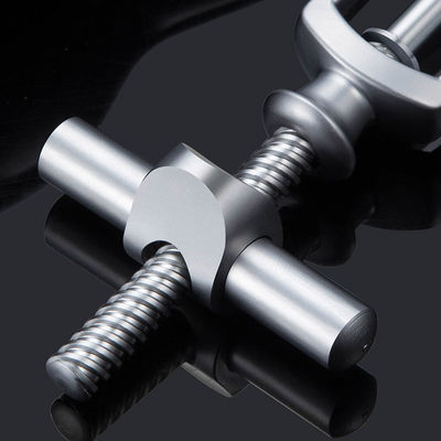 Fabbricazione di accessori per barrette metalliche in lega di zinco