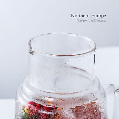 Moderno Disegno Bottine d'acqua calda/fredda Succhi di bevande Carafe Bottine di vetro Set con tazza