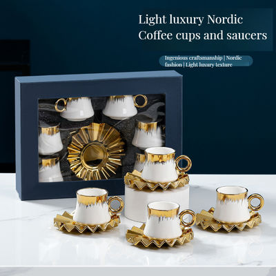 Elegante disegno carta da parati per caffè e tè Set cena occidentale in ceramica per una vita sostenibile