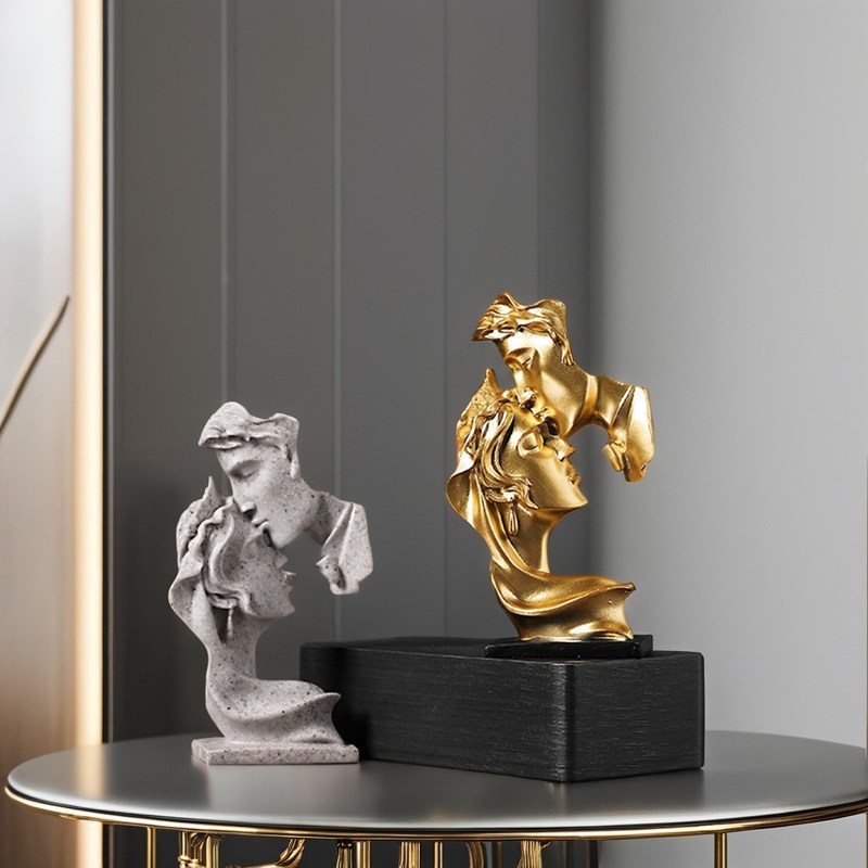 Capolavoro artigianale in bambù e resina La statua del pensatore per la decorazione domestica