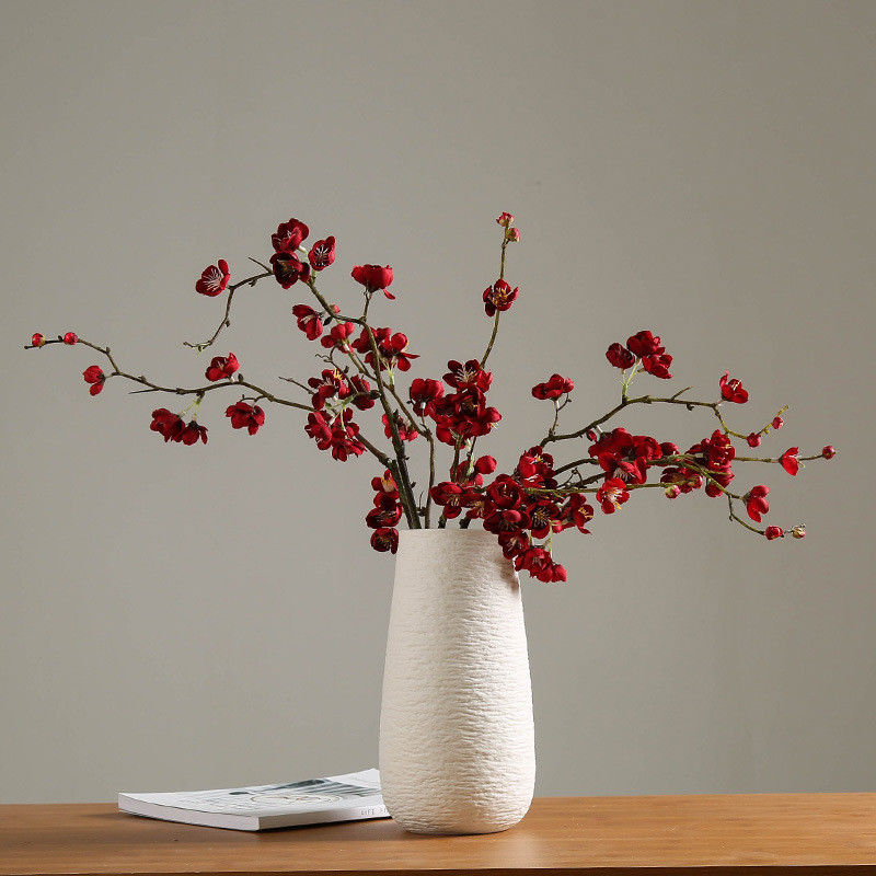 Vaso in ceramica antica di colore moderno per decorazioni di nozze di casa di designer eleganti