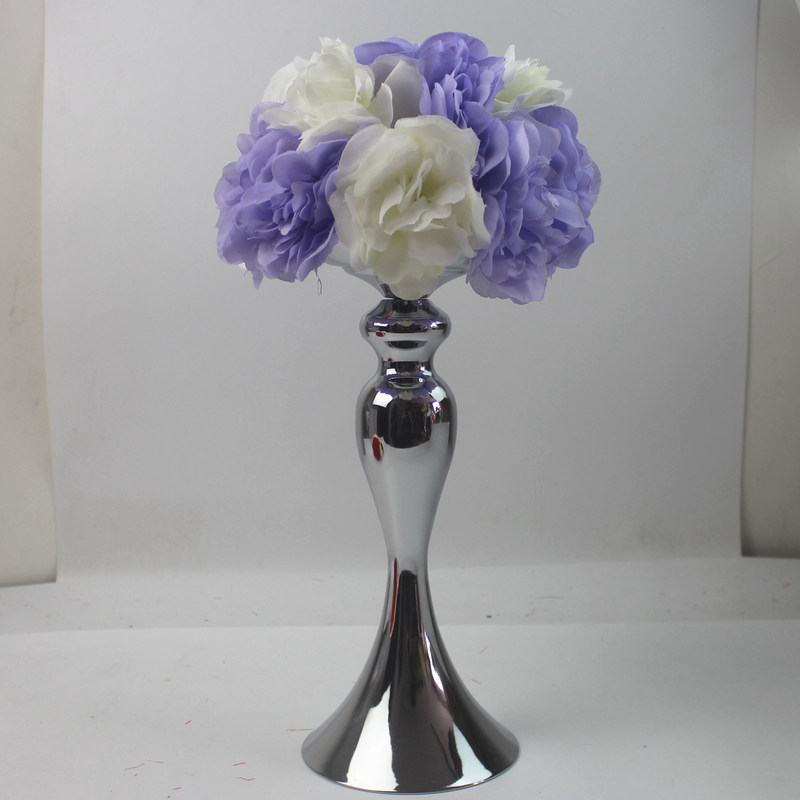 Bella palla decorativa da tavolo a fiore artificiale di seta per le celebrazioni stagionali