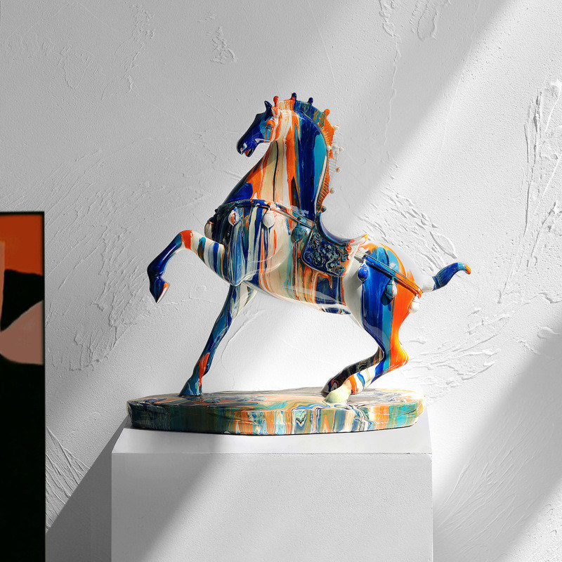 Disegno di mimetizzazione di taglia personalizzata Scultura di cavallo in resina per le occasioni di congratulazioni