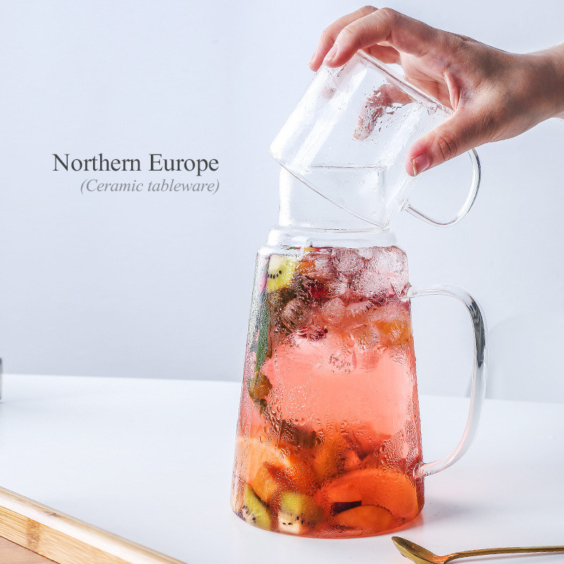 Set di vaso di vetro resistente alle alte temperature Tazza di design moderno Vaso d'acqua di lusso Caraffa
