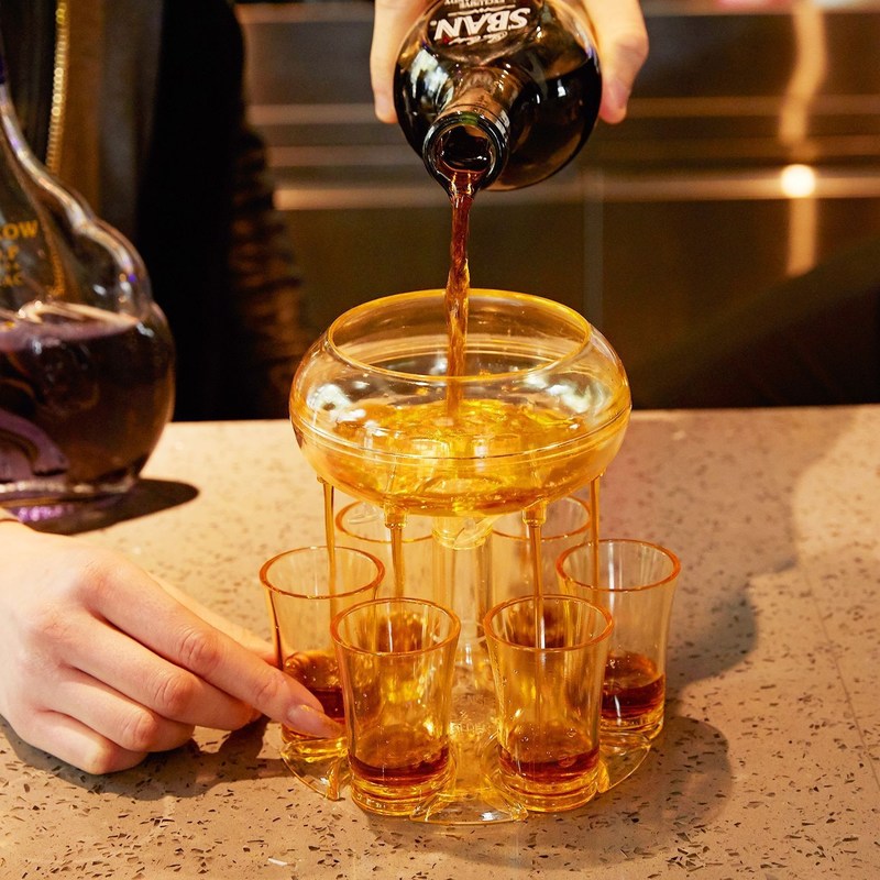 Dispenser di vetro con 6 colpi per vino, birra e cocktail